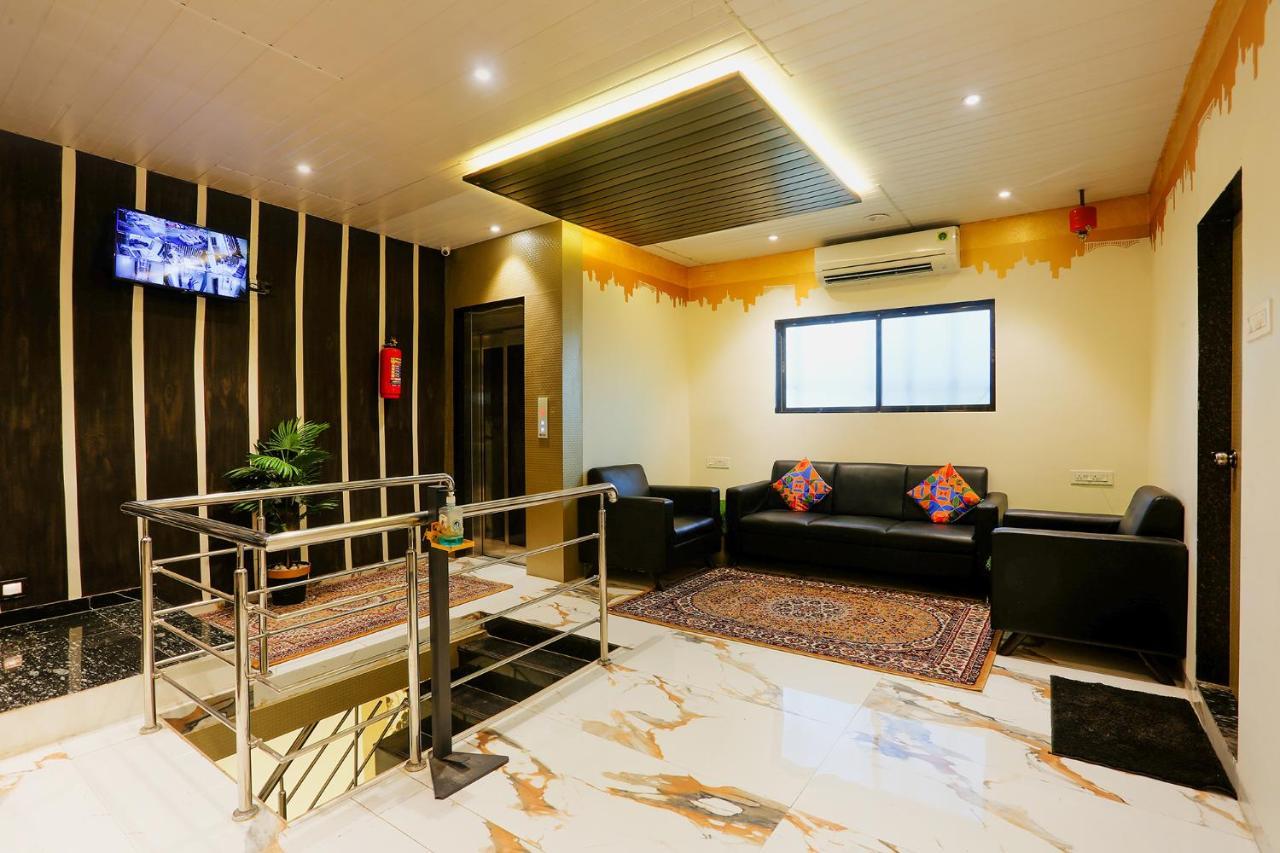 Fabhotel Prime Land - Nr Bkc Мумбай Екстериор снимка